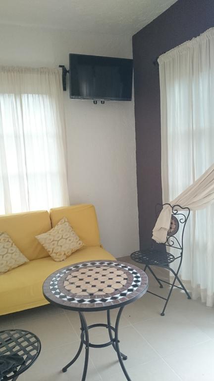 Posada Los Robles Tepoztlán Zimmer foto